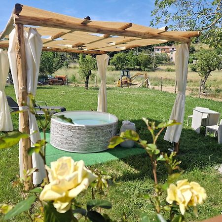 Agriturismo Castello Delle Fornaci - Private Jacuzzi أرشيدوسو المظهر الخارجي الصورة