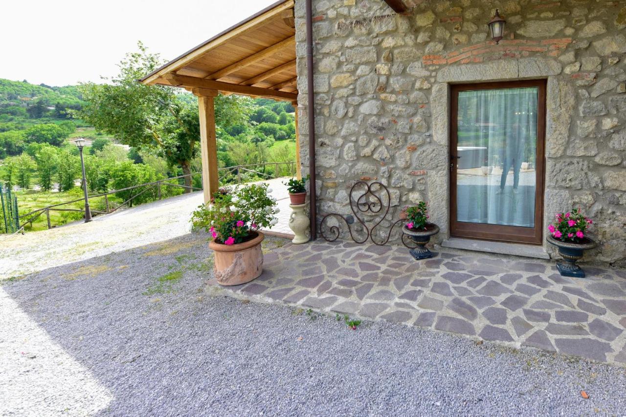 Agriturismo Castello Delle Fornaci - Private Jacuzzi أرشيدوسو المظهر الخارجي الصورة